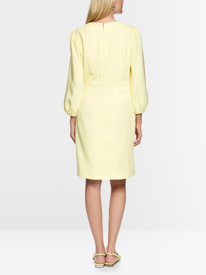 Kleid tailliert