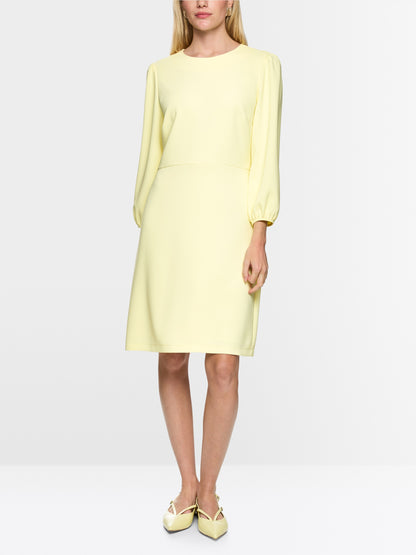 Kleid tailliert