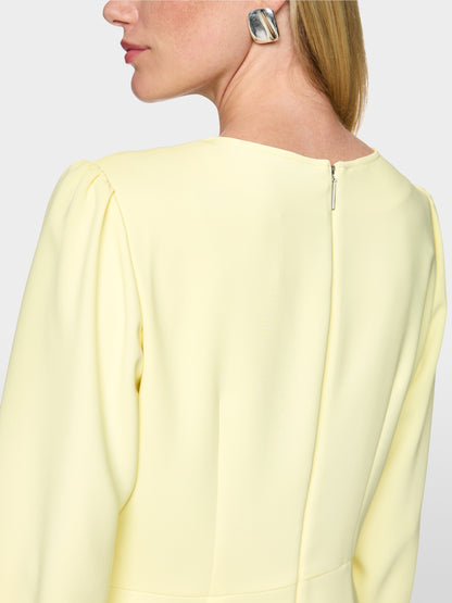 Kleid tailliert