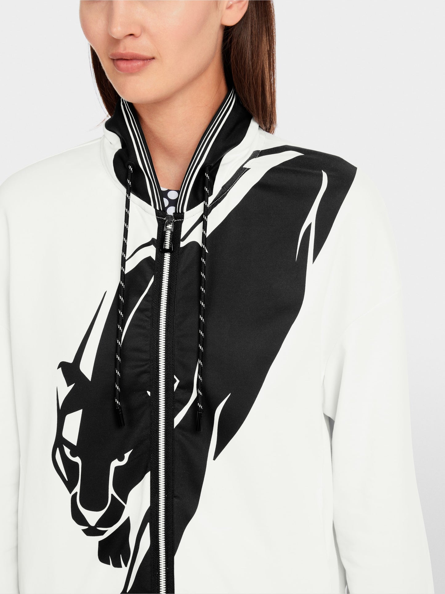 Weite Zippjacke mit Panther-Motiv